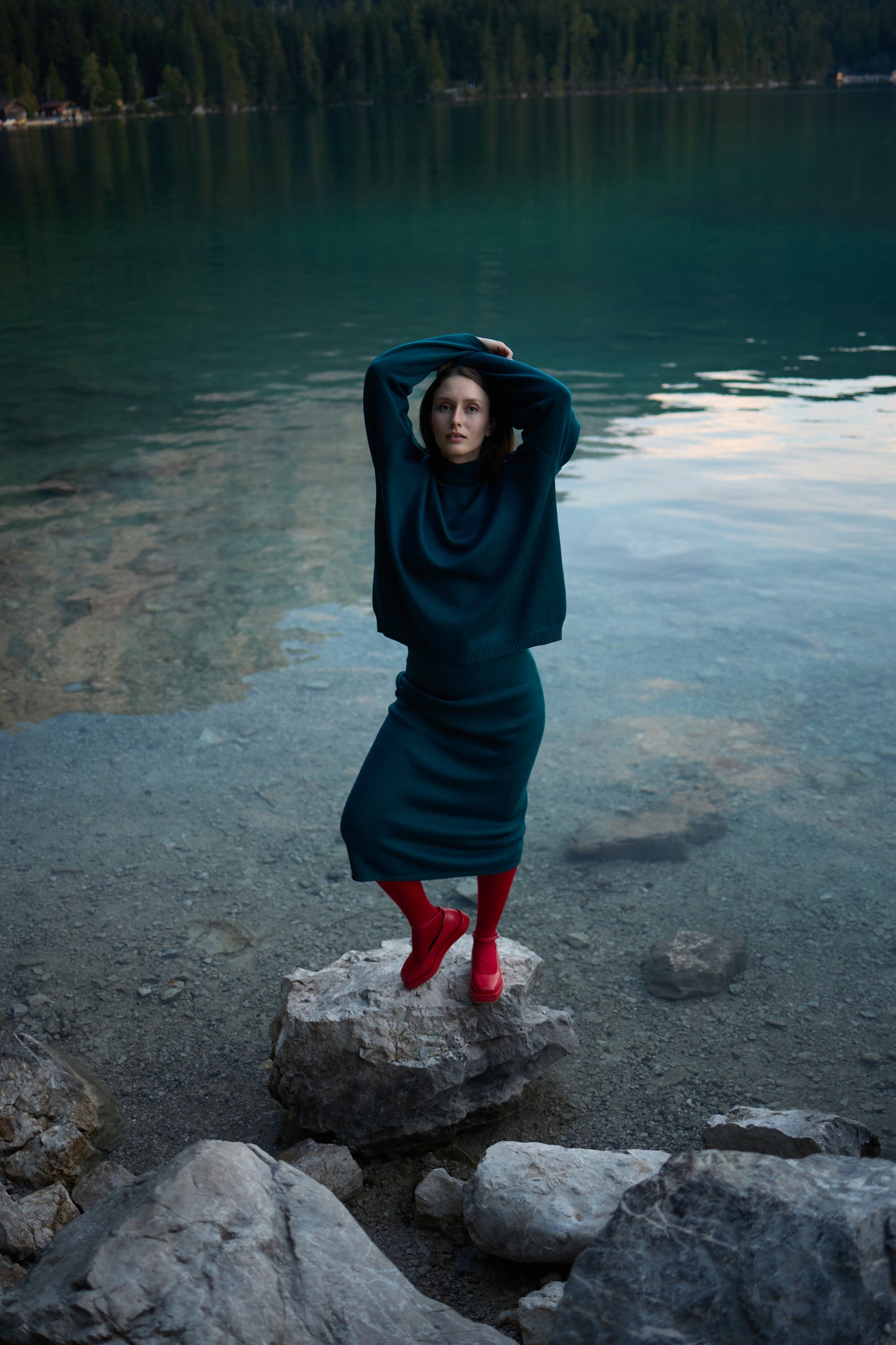 Lago Suit