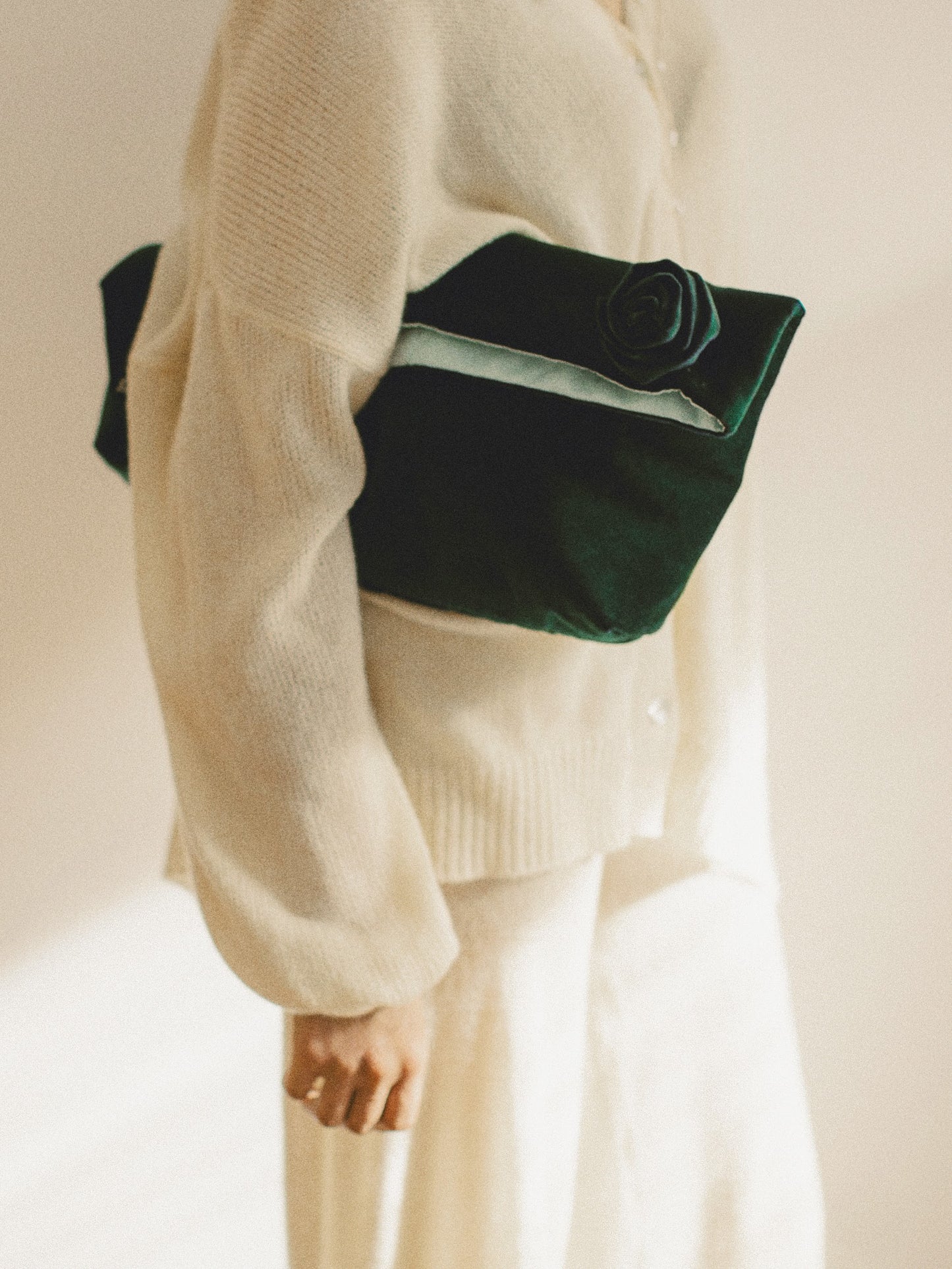 Petale Clutch (reversible velvet and satin viscose bag)