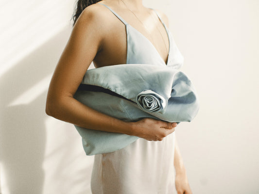 Petale Clutch (reversible velvet and satin viscose bag)